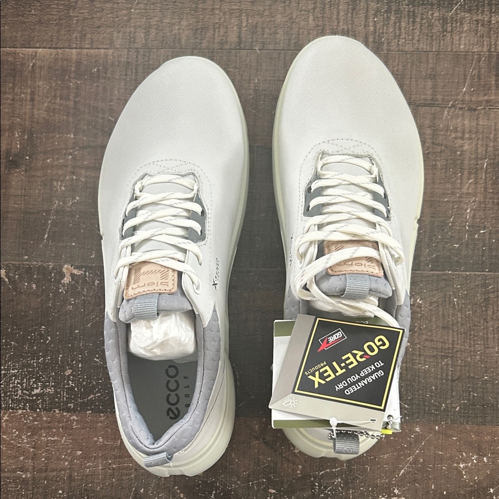 ECCO Men's Light Gray women’s golf shoes
